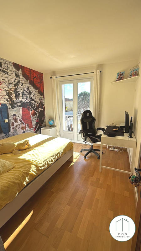 Villa - 213 m² - 6 pièces