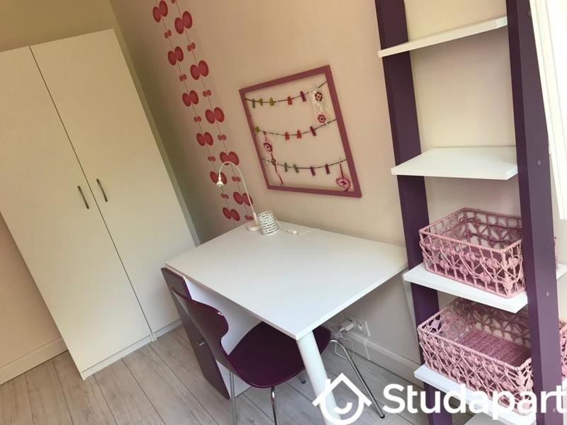 Chambre - 10 m² - 1 pièce