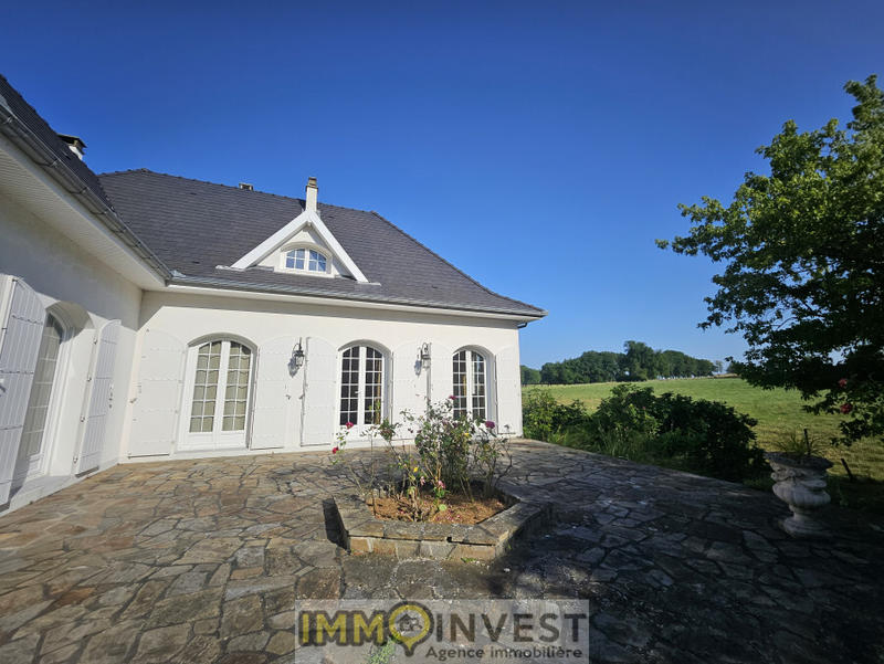 Propriété - 125 m² - 5 pièces