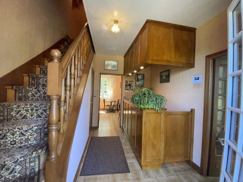 Maison - 311 m² - 10 pièces