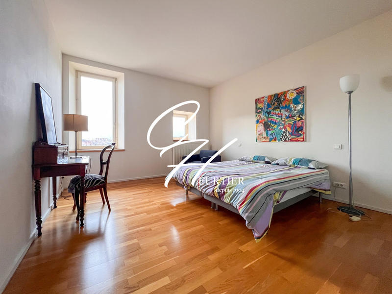 Appartement - 183 m² - 5 pièces