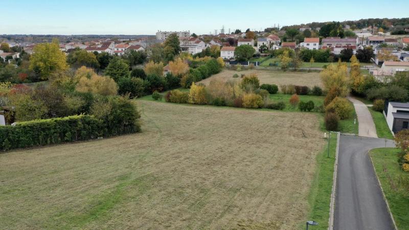 Terrain constructible - 928 m²