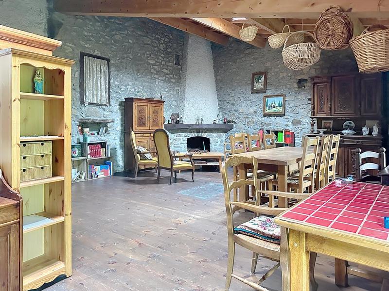 Ferme - 300 m² - 6 pièces