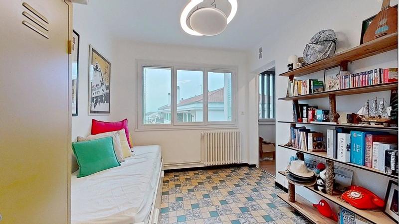 Appartement - 100 m² - 4 pièces