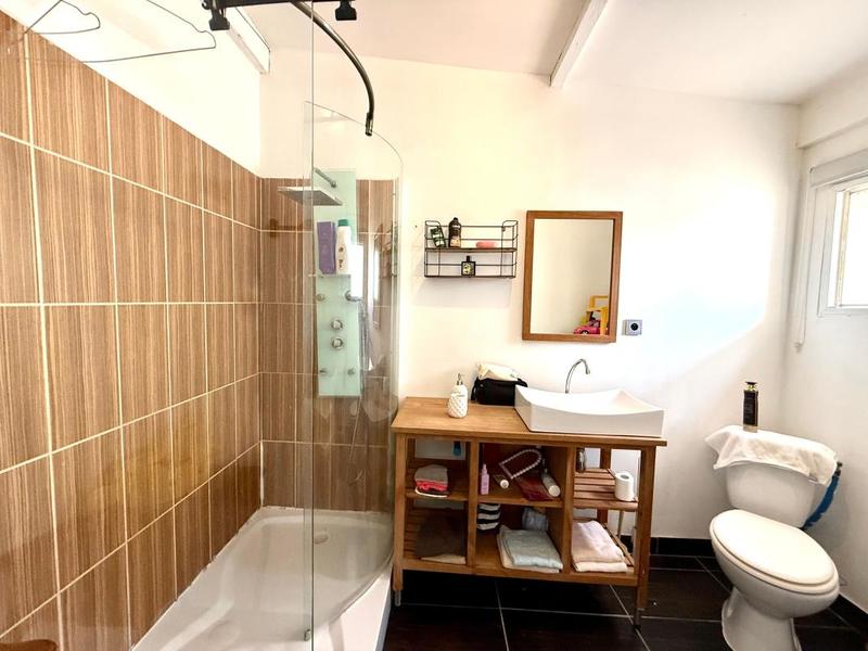 Maison - 200 m² - 5 pièces