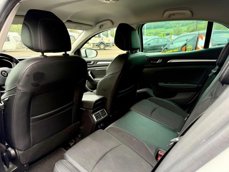 Renault Mégane IV Intens Blue Dci 115