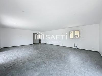 Maison - 123 m² - 5 pièces