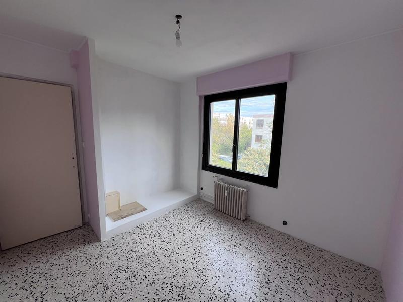 Appartement - 90 m² - 5 pièces