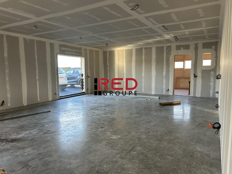 Local commercial - 210 m²