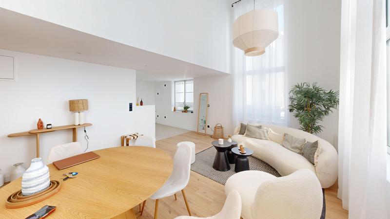 Loft - 100 m² - 4 pièces