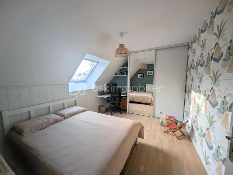 Maison - 95 m² - 5 pièces