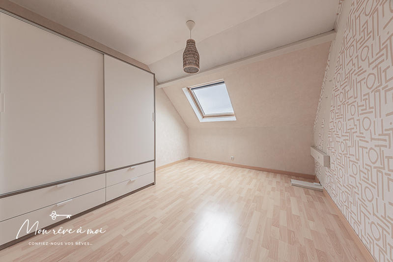 Maison - 102 m² - 6 pièces