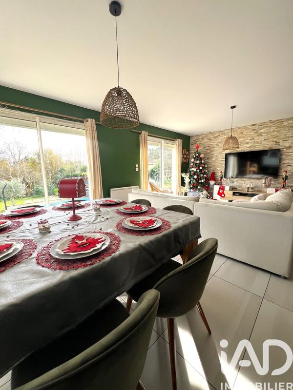 Maison - 122 m² - 5 pièces