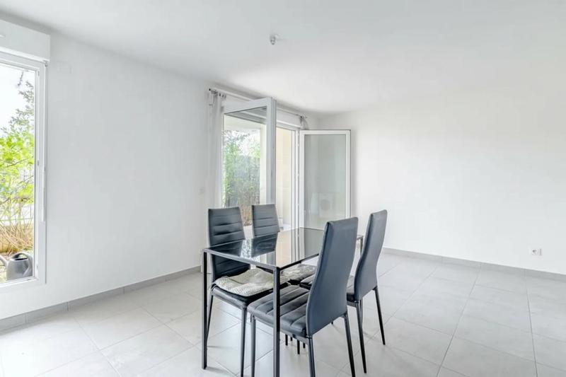 Studio - 33 m² - 1 pièce