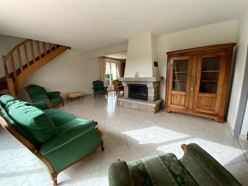 Maison - 165 m² - 8 pièces