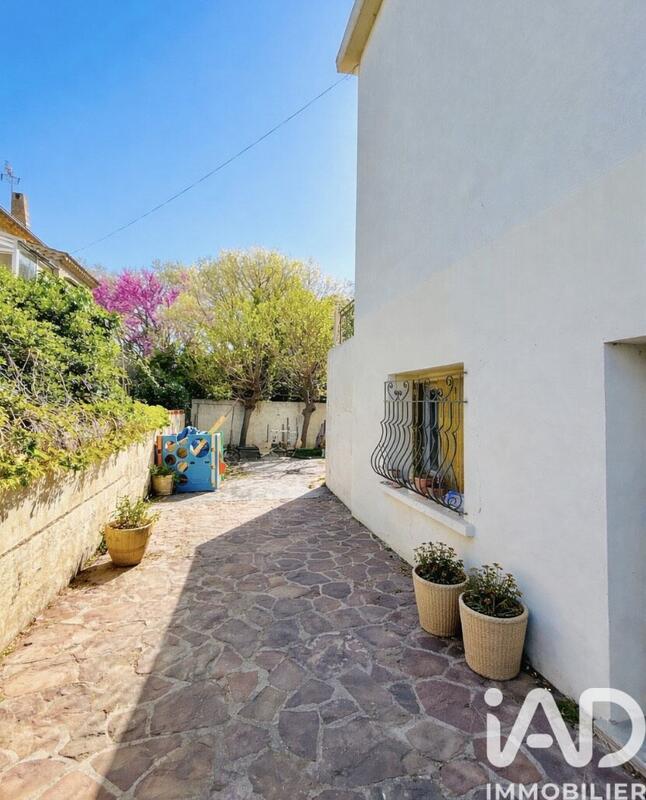 Maison de village - 85 m² - 3 pièces