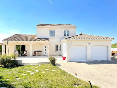Villa - 162 m² - 5 pièces