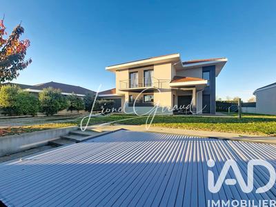 Maison - 153 m² - 5 pièces