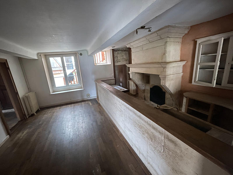 Immeuble - 49 m² - 1 pièce