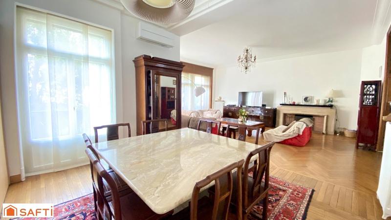 Maison de maîtres - 367 m² - 10 pièces