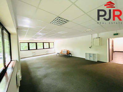 Bureau - 71 m² - 1 pièce