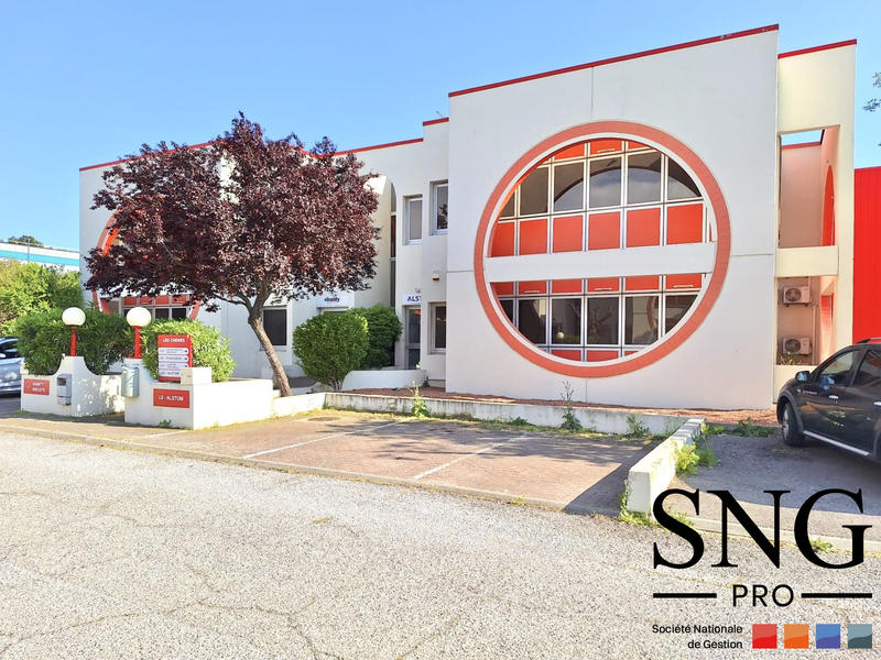 Entrepôt - 1 634 m²