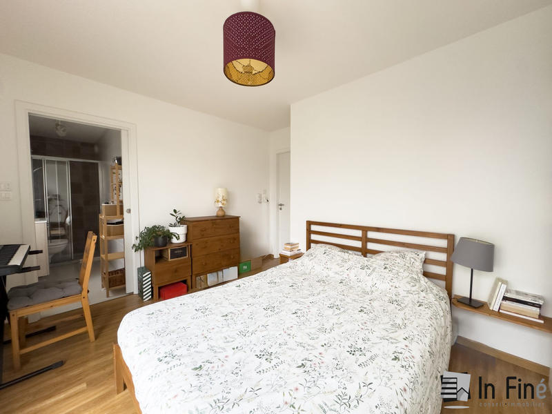 Appartement - 98 m² - 5 pièces