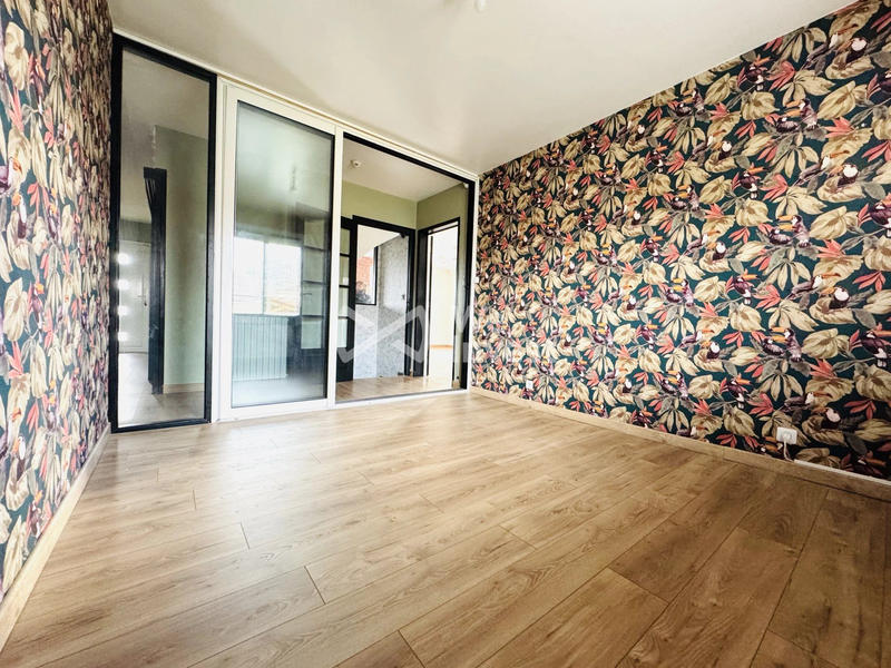 Maison - 205 m² - 7 pièces