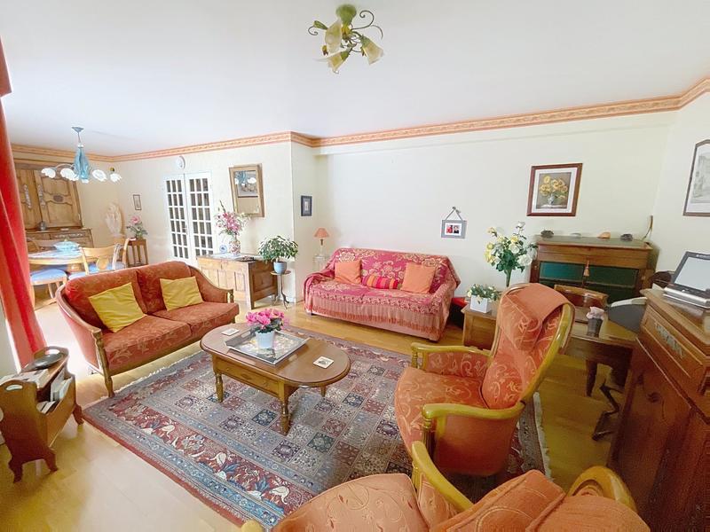 Appartement - 81 m² - 2 pièces