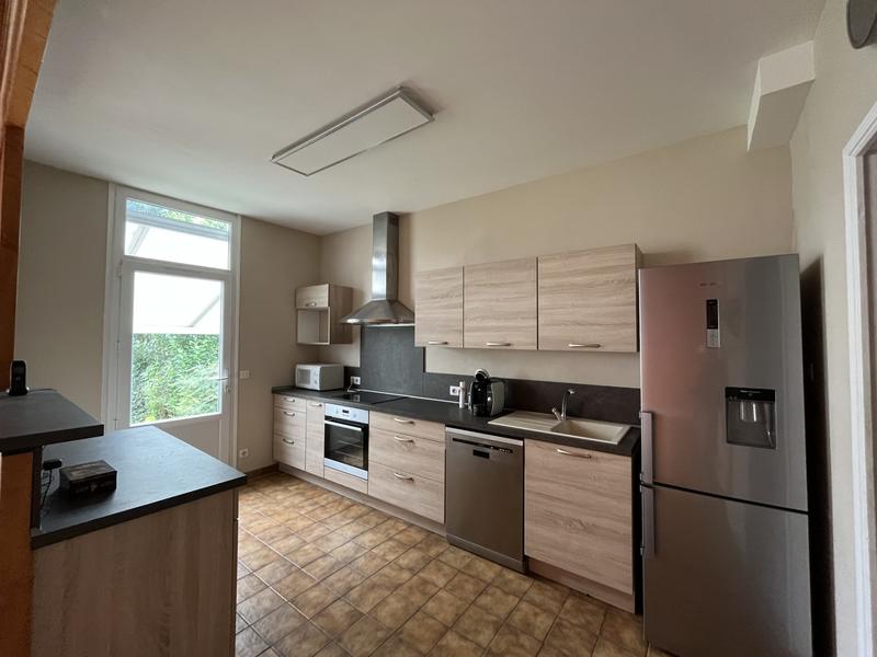 Maison traditionnelle - 162 m² - 7 pièces