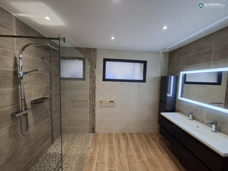 Maison ancienne - 171 m² - 7 pièces