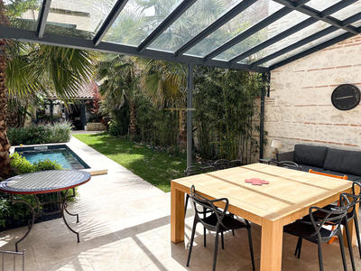 Maison - 275 m² - 6 pièces