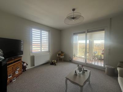 Maison traditionnelle - 100 m² - 4 pièces