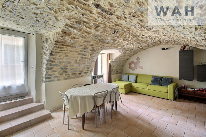 Maison de village - 84 m² - 3 pièces