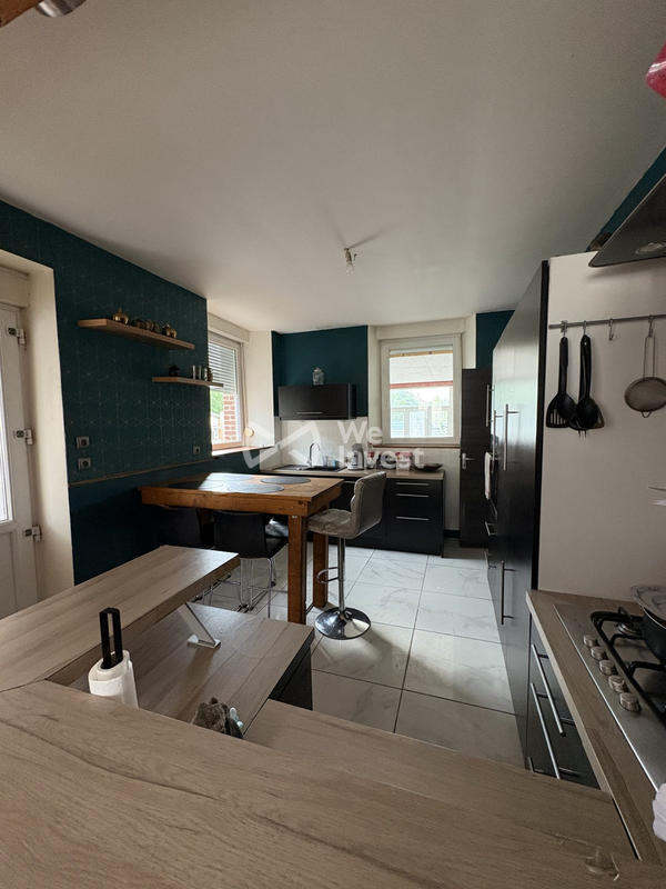 Maison - 185 m² - 10 pièces