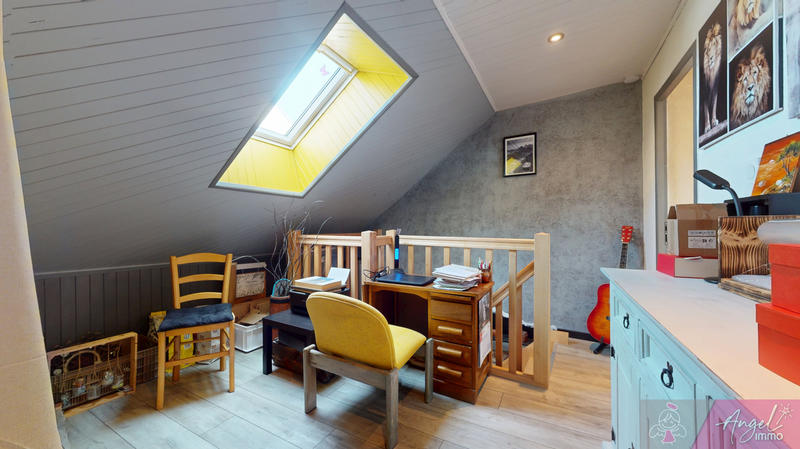 Maison - 90 m² - 4 pièces