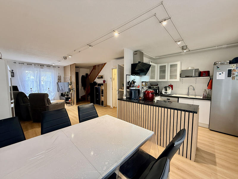 Maison - 88 m² - 5 pièces