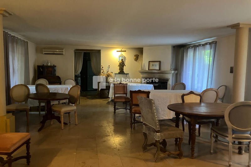 Bastide - 400 m² - 10 pièces