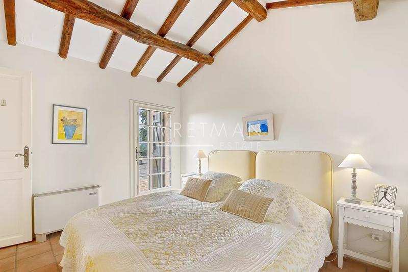 Villa - 210 m² - 6 pièces