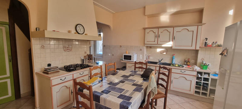 Maison - 299 m² - 11 pièces