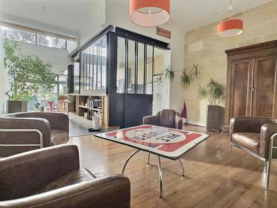 Maison - 208 m² - 7 pièces