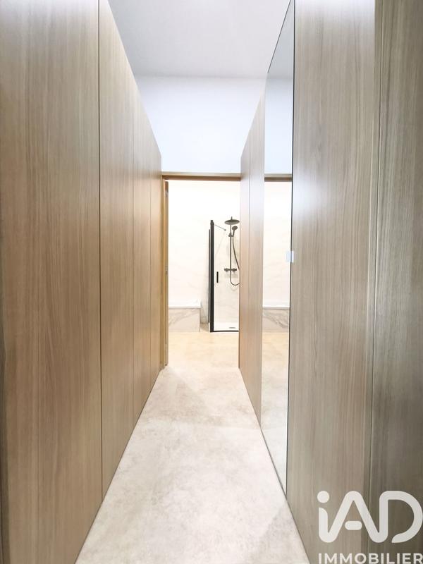 Maison - 217 m² - 5 pièces