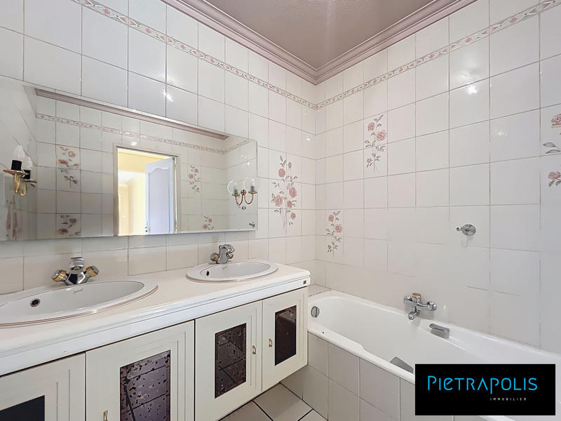 Appartement - 87 m² - 3 pièces