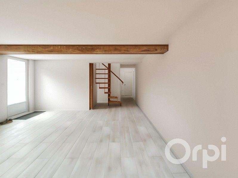 Maison - 139 m² - 6 pièces