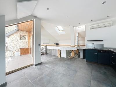 Appartement - 84 m² - 3 pièces