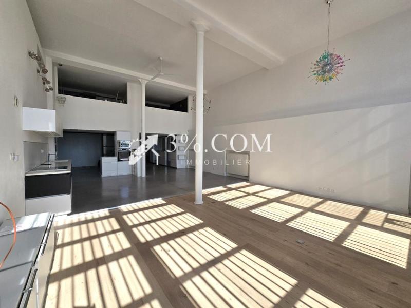 Loft - 170 m² - 5 pièces