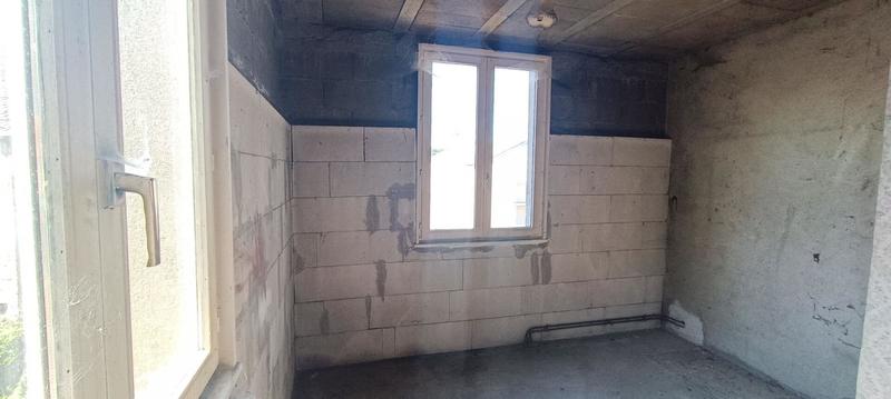 Maison - 93 m² - 5 pièces