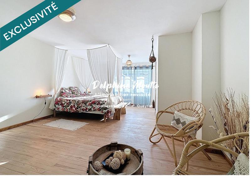 Maison - 196 m² - 5 pièces