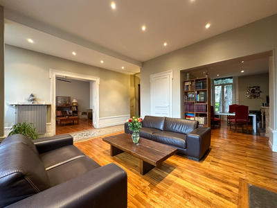 Maison - 317 m² - 10 pièces