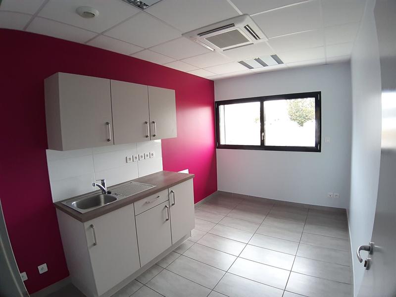 Local commercial - 227 m² - 7 pièces